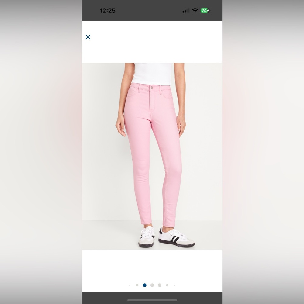 Old Navy High waisted wow skinny jeans - one pink and one white. NWT size 14